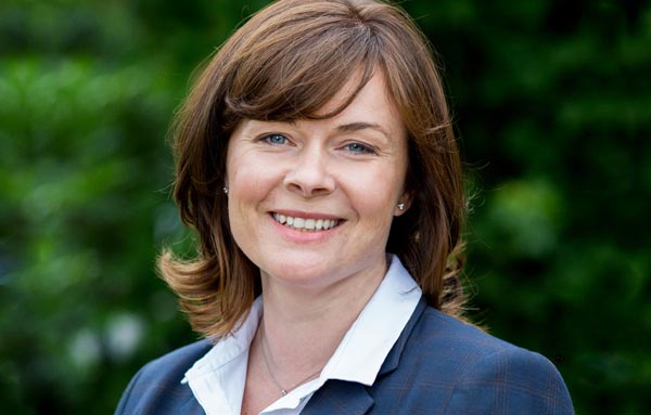 <b>Jennifer MacNamara</b>